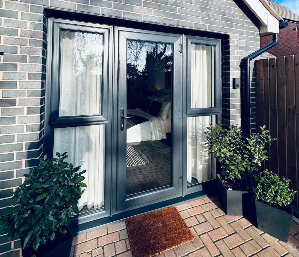Luxury Self-Contained Suite. Cardiff Exteriör bild